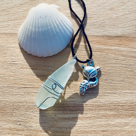 Ocean Fox Seaglass Necklace - Picture 7 of 8